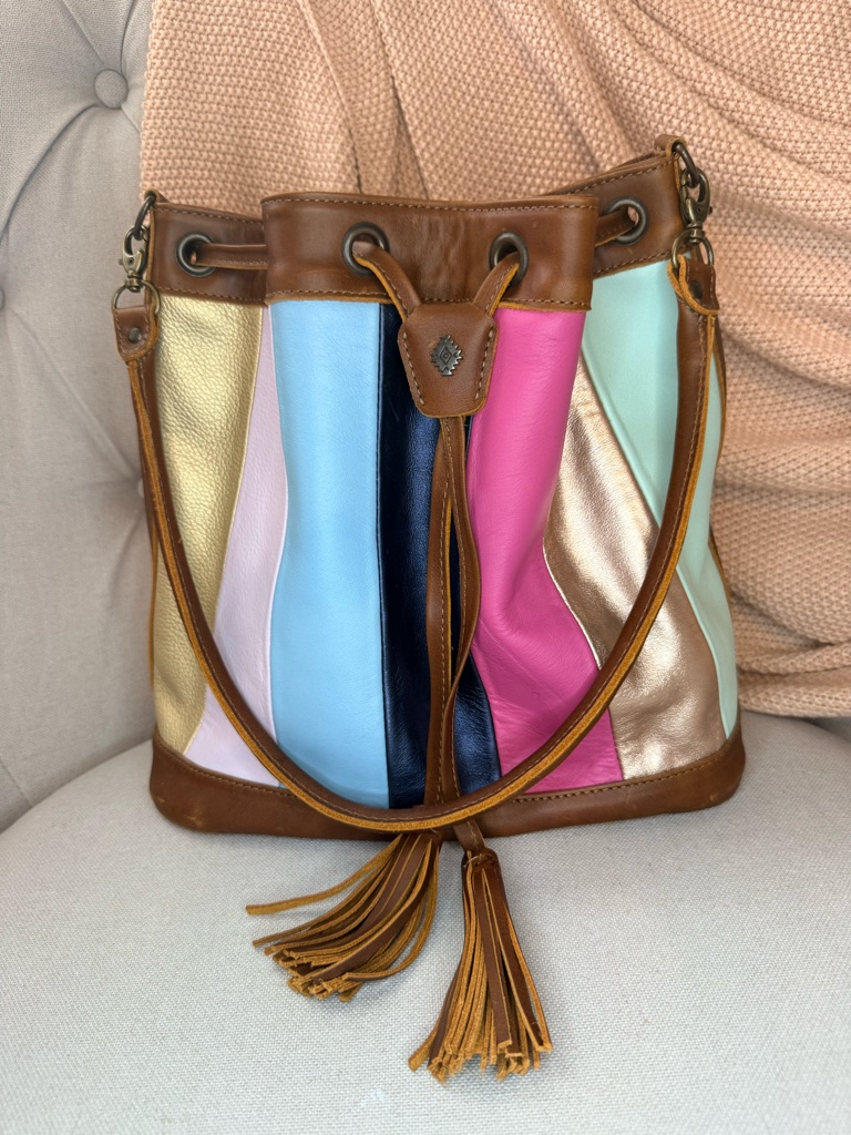 Nena & Co Love Story Bucket Bag